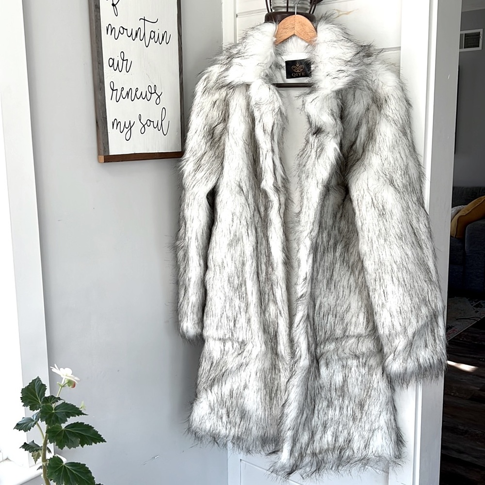 Men’s faux fur coat